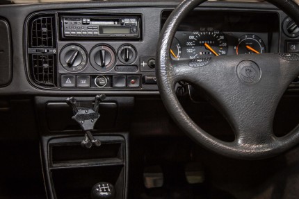 Support de téléphone pour Saab 900 classique Vertical (RHD) Nouveautés